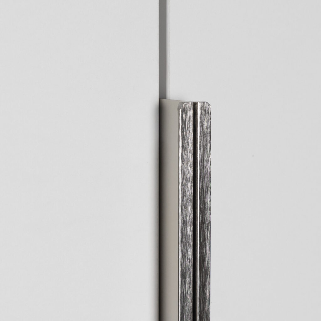 Ручка меб. накладная алюм. INSIDE 1056/1200 инокс, AKS